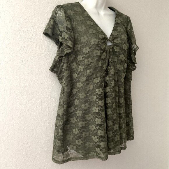 CATO PLUS FLORAL LACE TOP 18/20 - Picture 5 of 14